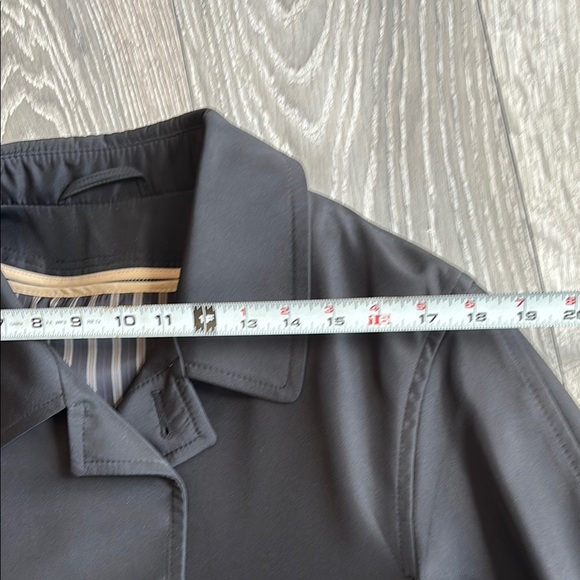 Baumbler Designer Black Lined Rain Jacket - Picture 10 of 17